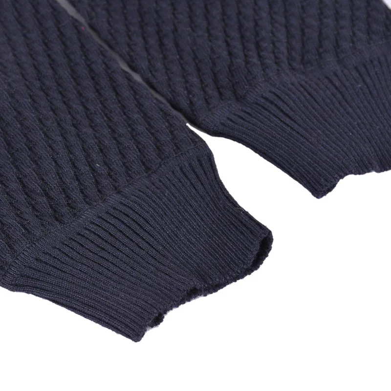 V-Neck Fashion Men Casual Pullover Male Warm Slim Fit Long Sleeve Mens Knitted Sweaters Autumn Botton Solid Sweater
V-Neck Fashion Men Casual Pullover Male Warm Slim Fit Long Sleeve Mens Knitted Sweaters Autumn Botton Solid Sweater