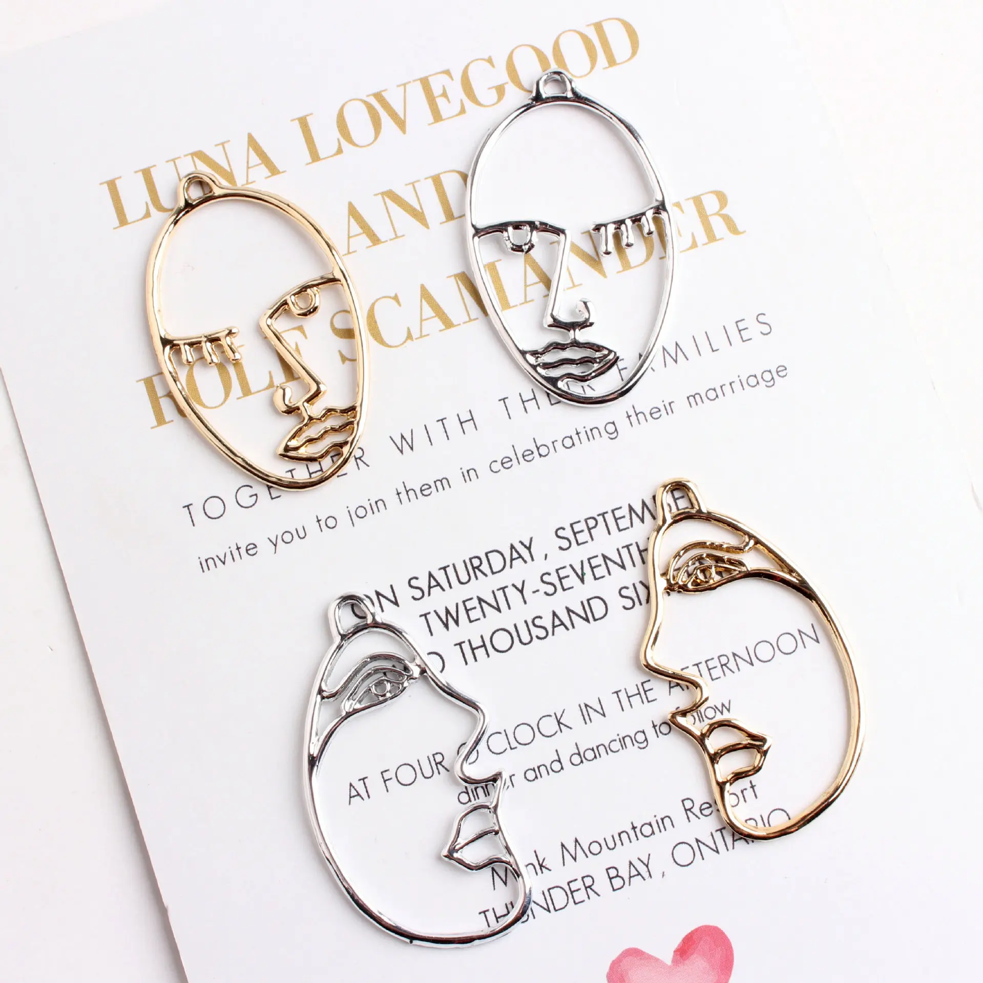10pcs/lot Handmade Gold Color Hollow Out Alloy Metal Face Fashion Charms Pendants For Diy Jewelry Findings Earring Accessories
10pcs/lot Handmade Gold Color Hollow Out Alloy Metal Face Fashion Charms Pendants For Diy Jewelry Findings Earring Accessories