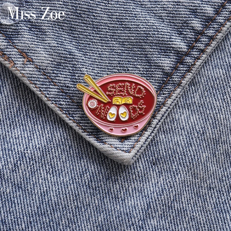 Eggs Ramen Enamel Pin Pink Bowl Noodles Badge Custom Brooches Bag Clothes Lapel pin Cartoon Food Jewelry Gift for Kids Friends 
Eggs Ramen Enamel Pin Pink Bowl Noodles Badge Custom Brooches Bag Clothes Lapel pin Cartoon Food Jewelry Gift for Kids Friends