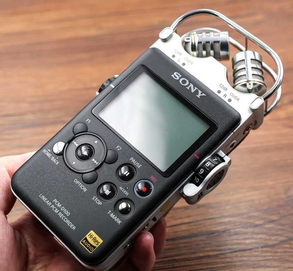 Used,Sony PCM-D100 Portable High Resolution Audio/Voice Recorder,100% working good
Used,Sony PCM-D100 Portable High Resolution Audio/Voice Recorder,100% working good
