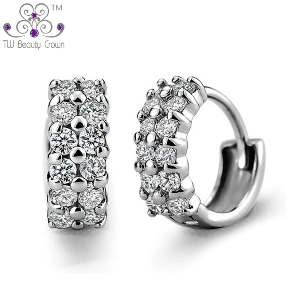 2017 Fashion Design Authentic 925 Pure Silver Micro Inlay Clear Cubic Zirconia Crystal Stud Earrings For Women Party Jewelry
2017 Fashion Design Authentic 925 Pure Silver Micro Inlay Clear Cubic Zirconia Crystal Stud Earrings For Women Party Jewelry