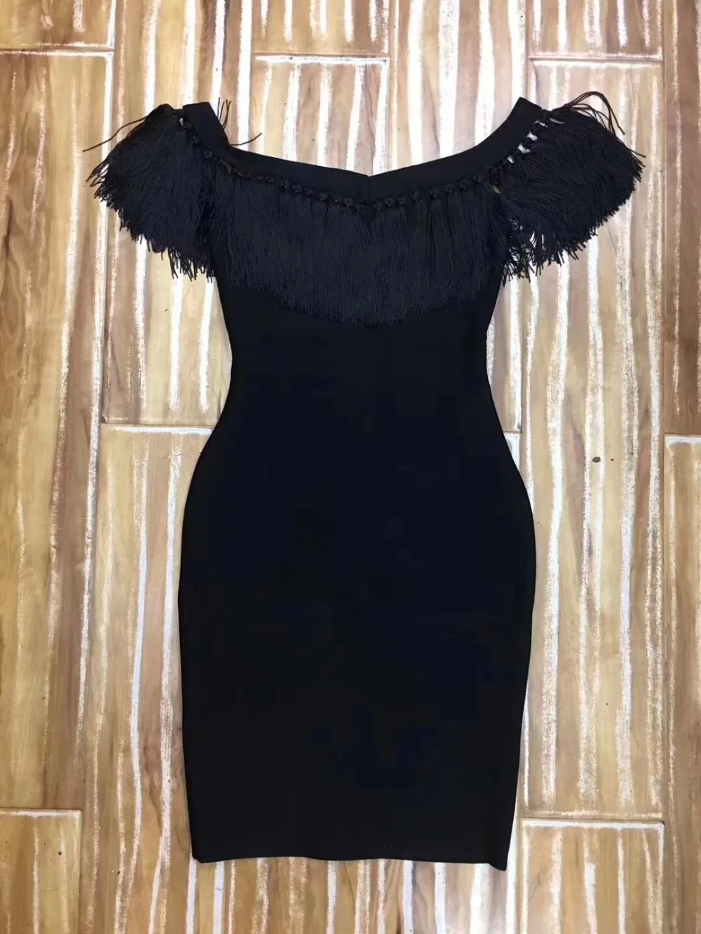 Elegant Summer Women Bandage Dress Vestidos Verano 2019 Black Tassel Strapless Clubwear Bodycon Celebrity Party Dresses
Elegant Summer Women Bandage Dress Vestidos Verano 2019 Black Tassel Strapless Clubwear Bodycon Celebrity Party Dresses