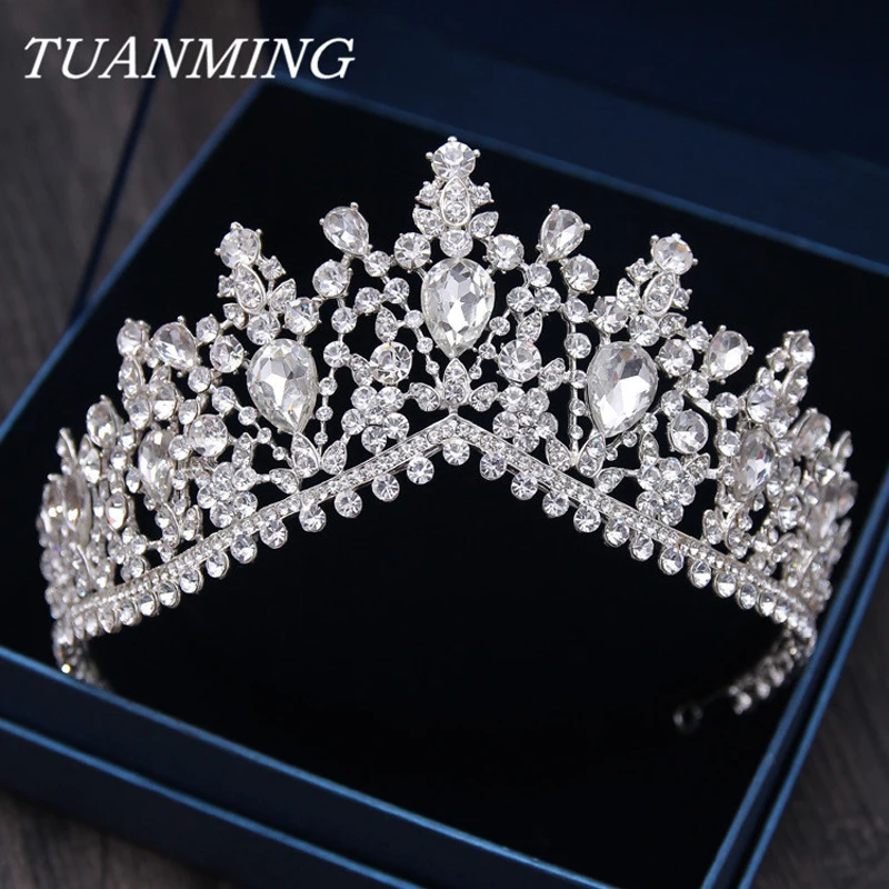 Bride Crystal Crown Tiara Queen Headdress Rhinestone Crystal Tiaras Bridal Wedding Crown Princess Hair Accessories Jewelry
Bride Crystal Crown Tiara Queen Headdress Rhinestone Crystal Tiaras Bridal Wedding Crown Princess Hair Accessories Jewelry