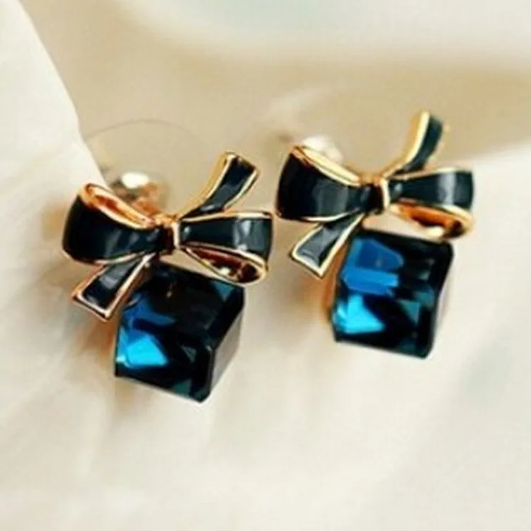 

Austria Exquisite Crystal Blue Water Cube Box Cube Stone Bow Couple Earrings Jewelry Wholesale Earrings For Women Oorbellen