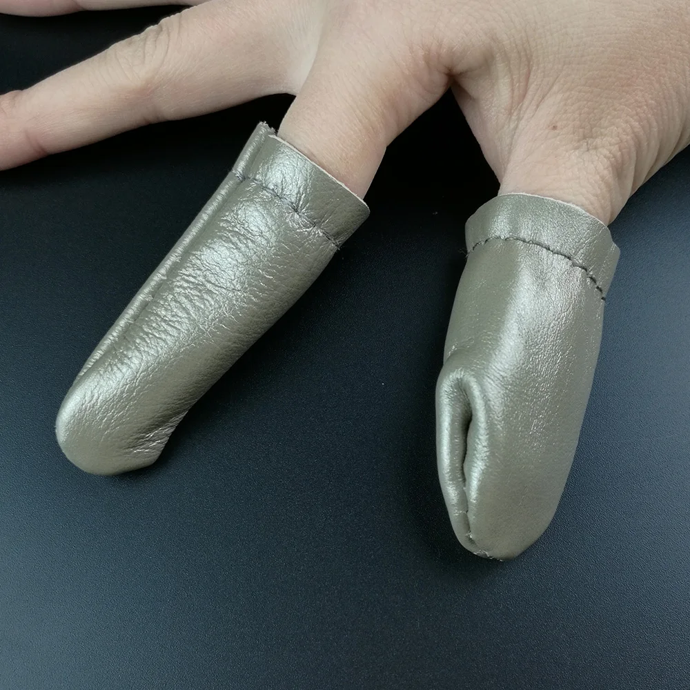 2pcs Cowhide Real Leather Finger Thimble Protection Needle Felting Thumb Index Hand Craft Embroidery Tool Thimble Leather
2pcs Cowhide Real Leather Finger Thimble Protection Needle Felting Thumb Index Hand Craft Embroidery Tool Thimble Leather