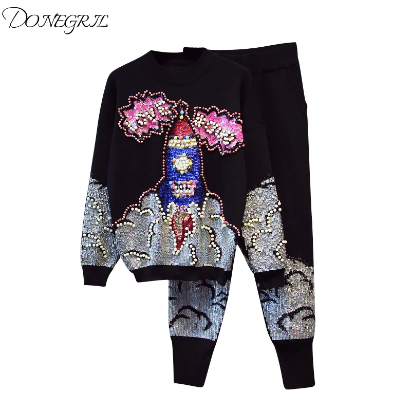2020 autumn and winter new women's European station sequins beaded letters long-sleeved loose sweater casual pants suit
2020 autumn and winter new women's European station sequins beaded letters long-sleeved loose sweater casual pants suit