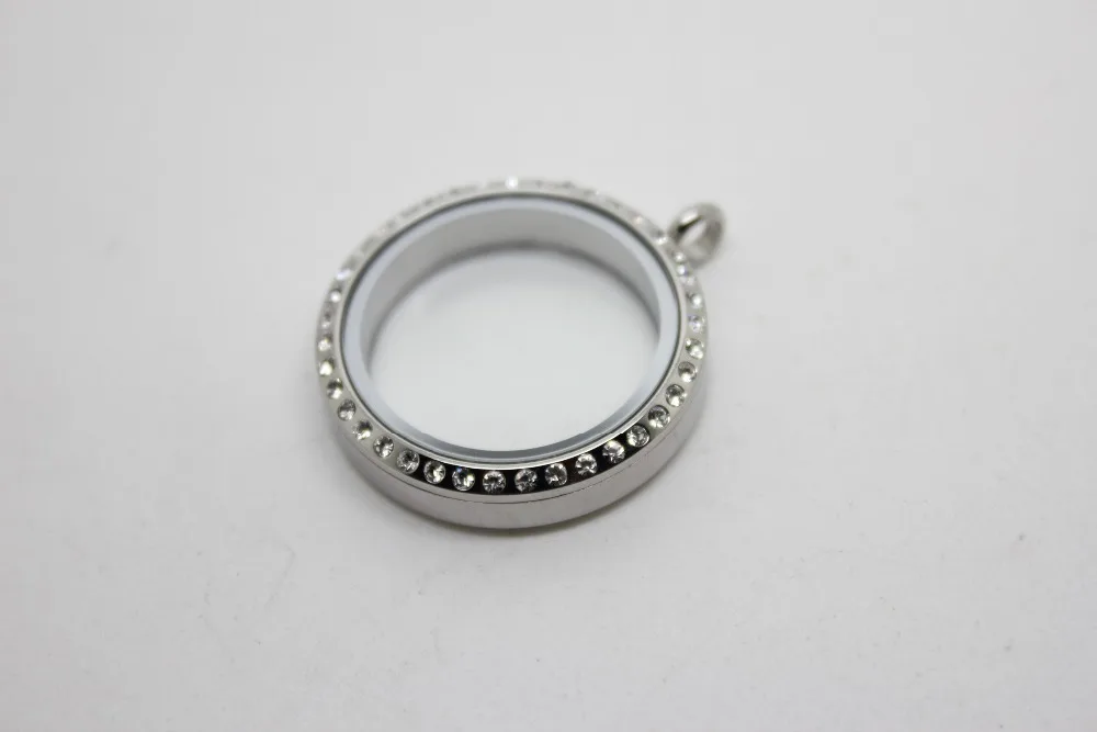 Hot selling 316l stainless steel silver crystal glass floating lockets screw twist round floating locket
Hot selling 316l stainless steel silver crystal glass floating lockets screw twist round floating locket