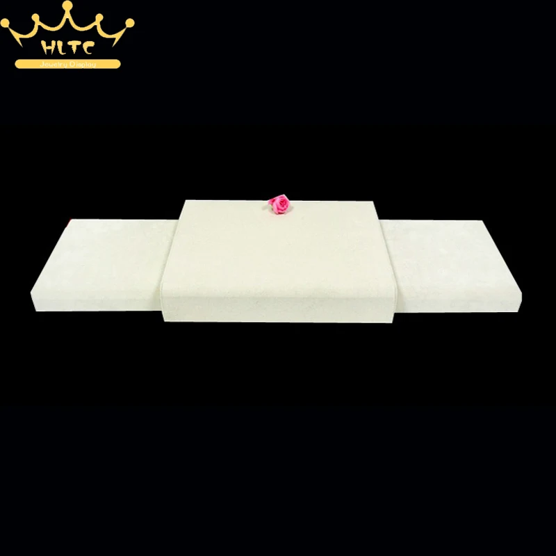 Newest Jewelry Display Beige Velvet Display Showcases Bracelet Holder Necklace Bust Pendant Stand Rack Organizer Cases
Newest Jewelry Display Beige Velvet Display Showcases Bracelet Holder Necklace Bust Pendant Stand Rack Organizer Cases