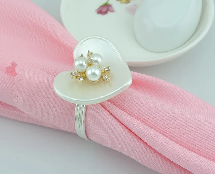 12pcs/lot Luxurious Heart Ring Premium Spin Circle Export Award Commemorating European Style Banquet Hotel Napkin Circle ME 044
12pcs/lot Luxurious Heart Ring Premium Spin Circle Export Award Commemorating European Style Banquet Hotel Napkin Circle ME 044