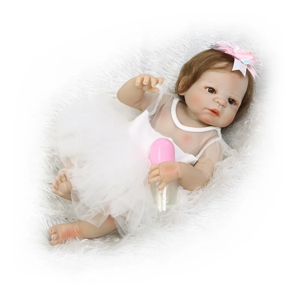 Bebe girl reborn Full body silicone reborn dolls 22"55cm NPK real alive reborn bonecas rooted new hair blue/brown /green eyes
Bebe girl reborn Full body silicone reborn dolls 22"55cm NPK real alive reborn bonecas rooted new hair blue/brown /green eyes