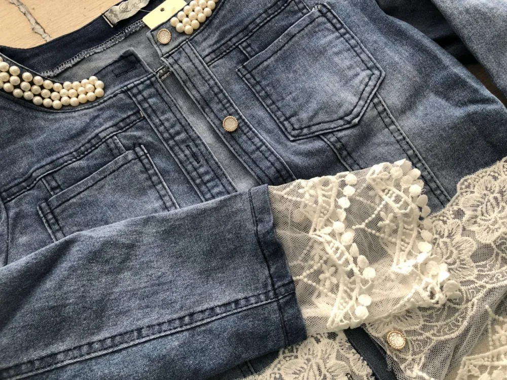 New Jackets Women Outerwear 2020 Spring Slim Lace Patchwork Long-sleeve Denim Jacket Vintage Jeans Jacket Lace Lady Jacket JK454
New Jackets Women Outerwear 2020 Spring Slim Lace Patchwork Long-sleeve Denim Jacket Vintage Jeans Jacket Lace Lady Jacket JK454