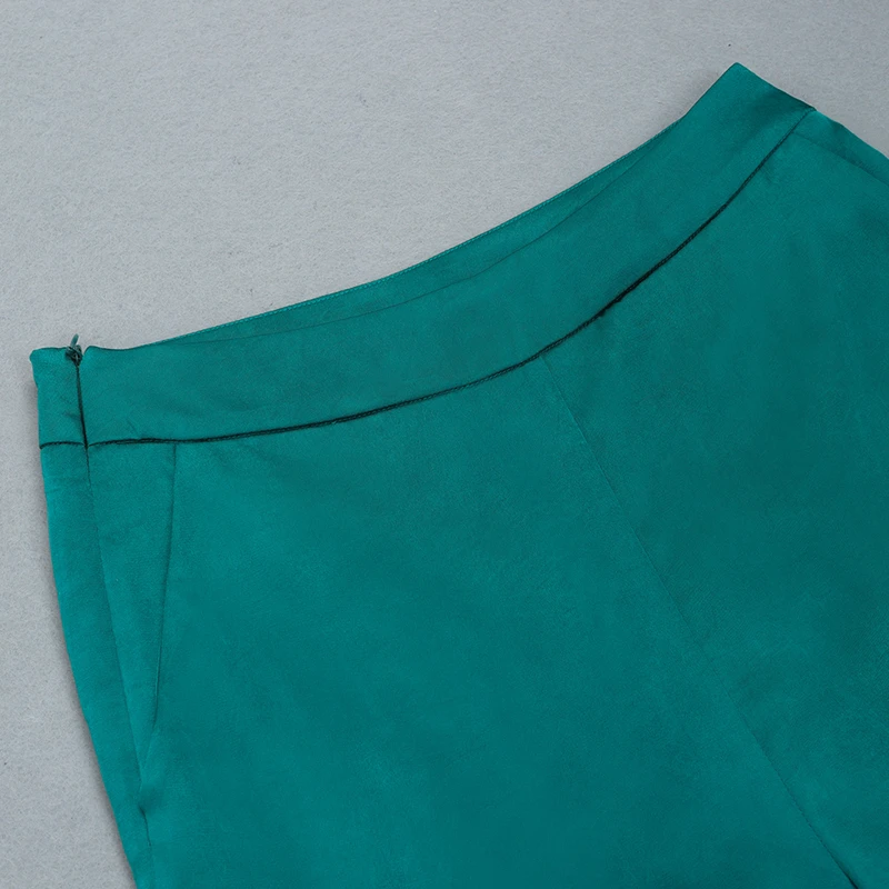 2019 Summer Women 2 Piece Outfits Black Green Satin Sexy Tracksuit Sleeveless Top and Long Pants Clubwear Casual 2 piece sets
2019 Summer Women 2 Piece Outfits Black Green Satin Sexy Tracksuit Sleeveless Top and Long Pants Clubwear Casual 2 piece sets