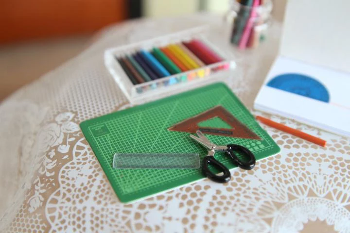 G10-X018 children baby gift Toy 1:6 Dollhouse mini Furniture Miniature rement accessories Learning ruler 7pcs/set
G10-X018 children baby gift Toy 1:6 Dollhouse mini Furniture Miniature rement accessories Learning ruler 7pcs/set