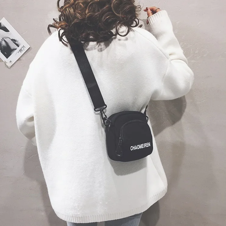 2020 new fashion women handbags, casual korean version bag, simple canvas shoulder bag, trend woman messenger bags
2020 new fashion women handbags, casual korean version bag, simple canvas shoulder bag, trend woman messenger bags
