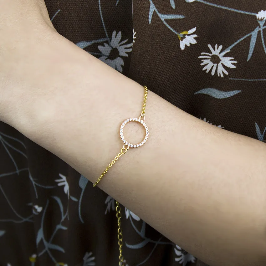 Оптовая продажа 10 шт Bijoux Femme CZ круглые браслеты для женщин минимализм Круг Кристалл Ювелирные изделия Подарки для девушки
Оптовая продажа 10 шт Bijoux Femme CZ круглые браслеты для женщин минимализм Круг Кристалл Ювелирные изделия Подарки для девушки