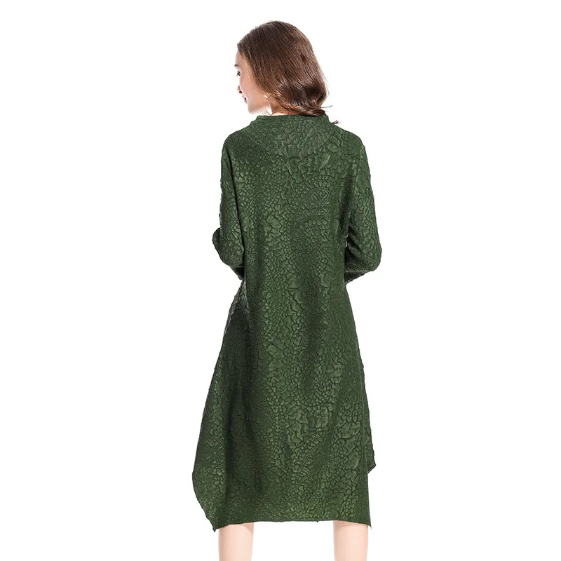 The Original Miyake Heavy V Collar Slim Dress Fashion Women's Boutique All-match Spring Pleated Dresses
The Original Miyake Heavy V Collar Slim Dress Fashion Women's Boutique All-match Spring Pleated Dresses