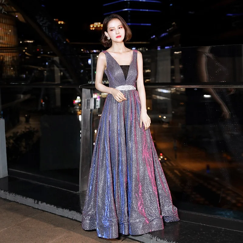 Bandage Dresses 2019 New Arrivals Long Formal Dress Women Elegant Vestido Sleeveless V Neck Floor Length Dress Shiny AA4548
Bandage Dresses 2019 New Arrivals Long Formal Dress Women Elegant Vestido Sleeveless V Neck Floor Length Dress Shiny AA4548