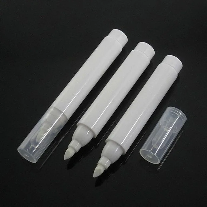 500pcs/lot 3ml white cosmetic pen for lip gloss cream /mascara/Eyelash growth liquid/ teeth whitening tube or cosmetic container
500pcs/lot 3ml white cosmetic pen for lip gloss cream /mascara/Eyelash growth liquid/ teeth whitening tube or cosmetic container