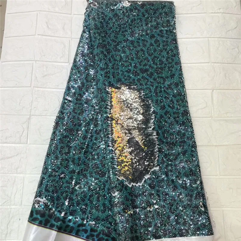 African Lace Fabric 2018 Embroidered Nigerian Laces Fabric Bridal High Quality French Tulle Lace Fabric For Women dress LS7-18
African Lace Fabric 2018 Embroidered Nigerian Laces Fabric Bridal High Quality French Tulle Lace Fabric For Women dress LS7-18