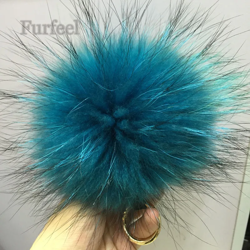 New 2018 Keychains14-15cm Raccoon Fur pompoms fur balls keychain real fur pom poms 9 colors Real Raccoon Pom Pom Keychains
New 2018 Keychains14-15cm Raccoon Fur pompoms fur balls keychain real fur pom poms 9 colors Real Raccoon Pom Pom Keychains