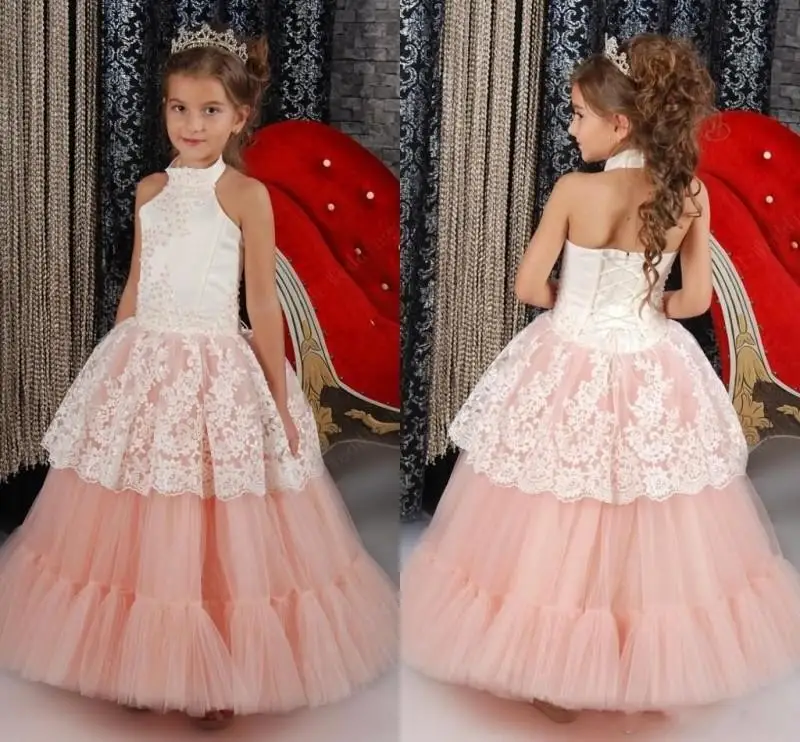 Cute Flower Girl Dress Halter Beading Lace Up Appliques Open Back Tiered Pink Tulle Organza Ball Gowns 2021 Vestidos de Comunion
Cute Flower Girl Dress Halter Beading Lace Up Appliques Open Back Tiered Pink Tulle Organza Ball Gowns 2021 Vestidos de Comunion