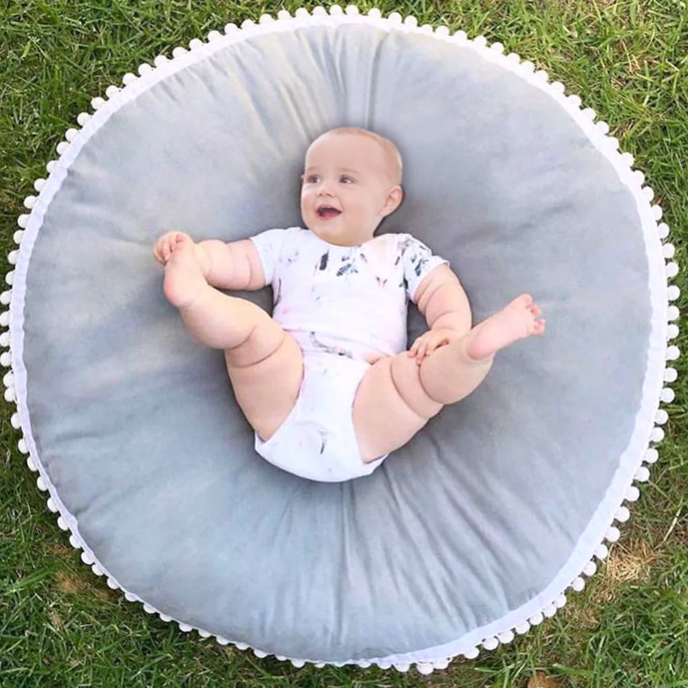 Cute Pure Cotton Woolen Ball Fabric Thickened Children Carpet Baby Round Play Mad Children's Room Decoration
Cute Pure Cotton Woolen Ball Fabric Thickened Children Carpet Baby Round Play Mad Children's Room Decoration