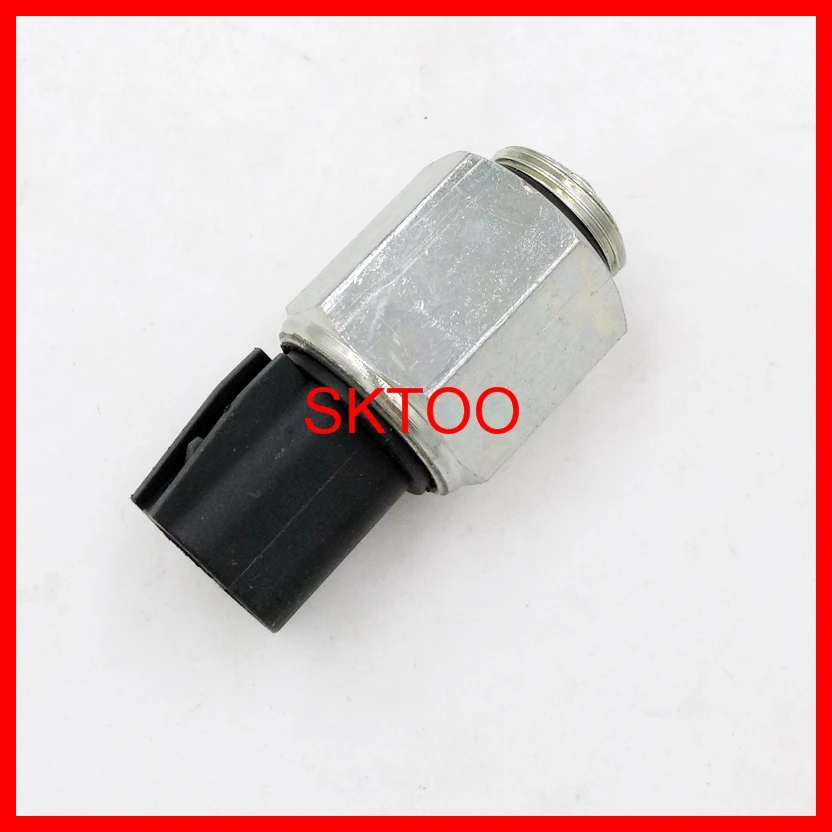 Car Reversing Reverse Light Switch/Back-up switchFor Ford Cougar/Focus/Mondeo/C-MAX/S-Max 1087523/XS4T-15520-AB
Car Reversing Reverse Light Switch/Back-up switchFor Ford Cougar/Focus/Mondeo/C-MAX/S-Max 1087523/XS4T-15520-AB