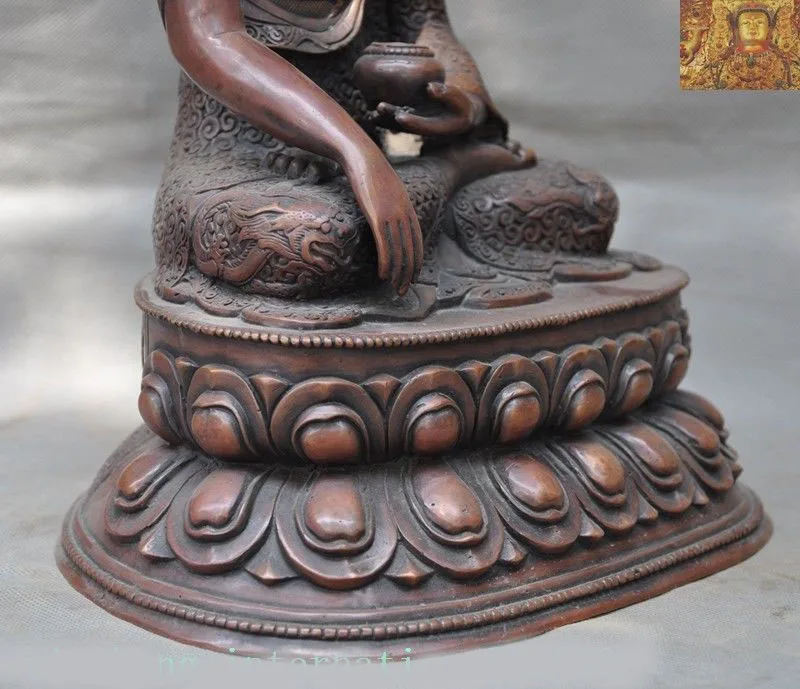 wedding decoration Old Tibetan Buddhism temple bronze sit lotus Sakyamuni Shakyamuni Buddha statue
wedding decoration Old Tibetan Buddhism temple bronze sit lotus Sakyamuni Shakyamuni Buddha statue