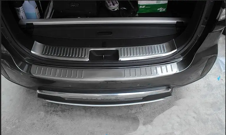 Aço inoxidável dentro + acessórios externos Traseiro Sill Protector Protetor Para 2013-2017 KIA Sorento
Aço inoxidável dentro + acessórios externos Traseiro Sill Protector Protetor Para 2013-2017 KIA Sorento