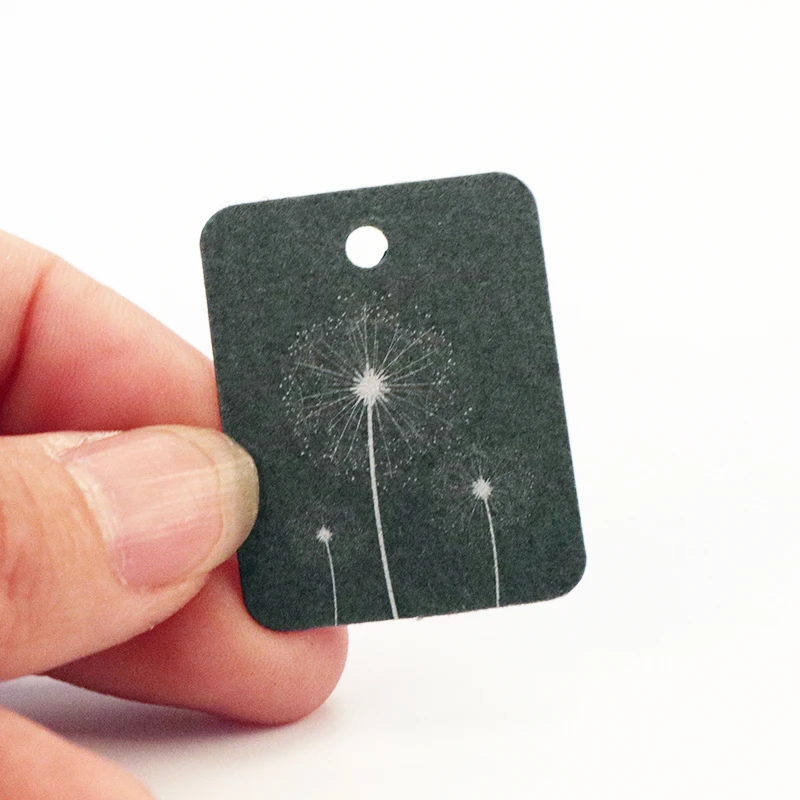 New Fashion 100pcs/lot Dandelion Design Colorful Paper Hang Tags 2.6x3.3CM Jewelry Clothing Price Tag Square Label Jewelry Cards
New Fashion 100pcs/lot Dandelion Design Colorful Paper Hang Tags 2.6x3.3CM Jewelry Clothing Price Tag Square Label Jewelry Cards