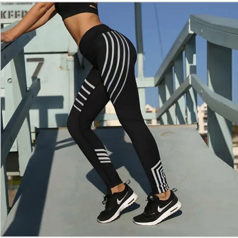Women Fitness Leggings New 2019 Fashion High Waist Laser Colorful Striped Printing Elasticity Push Up Workout Fitness Legging
Women Fitness Leggings New 2019 Fashion High Waist Laser Colorful Striped Printing Elasticity Push Up Workout Fitness Legging