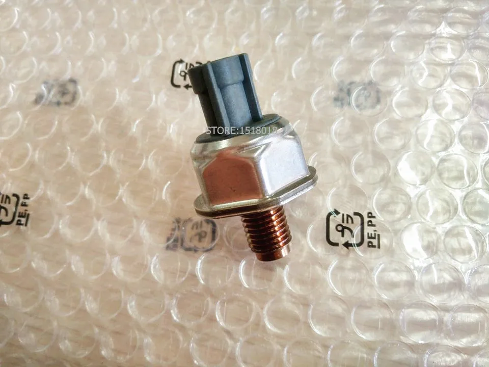 Fuel Rail Pressure Sensor Drucksensor For Navara YD25 D40 R51 Pathfinder 2.5 DIESEL 45PP3-4, 095440-0653
Fuel Rail Pressure Sensor Drucksensor For Navara YD25 D40 R51 Pathfinder 2.5 DIESEL 45PP3-4, 095440-0653