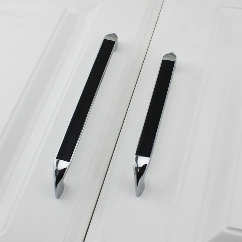 Modern simple wardrobe door handle dumb black chrome plated cabinet pull handle shoe cabinet drawer wine cabinet pull knob 160mm
Modern simple wardrobe door handle dumb black chrome plated cabinet pull handle shoe cabinet drawer wine cabinet pull knob 160mm