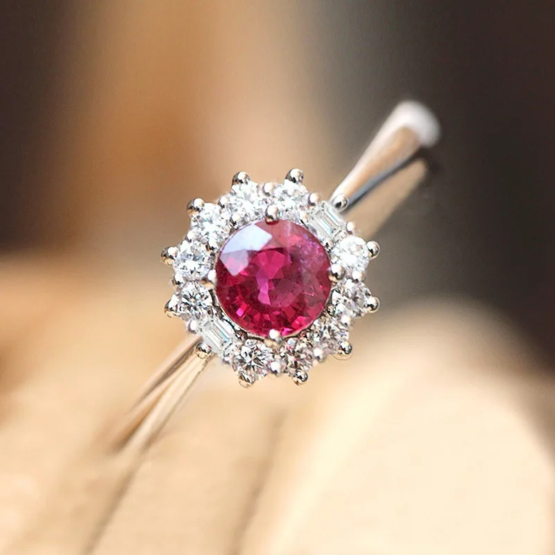 Huitan Hot Selling Women Ring Pretty Daisy Shaped Anniversary Ring For Femme Cute Gift For Family New Arrival Hot Selling Ring
Huitan Hot Selling Women Ring Pretty Daisy Shaped Anniversary Ring For Femme Cute Gift For Family New Arrival Hot Selling Ring