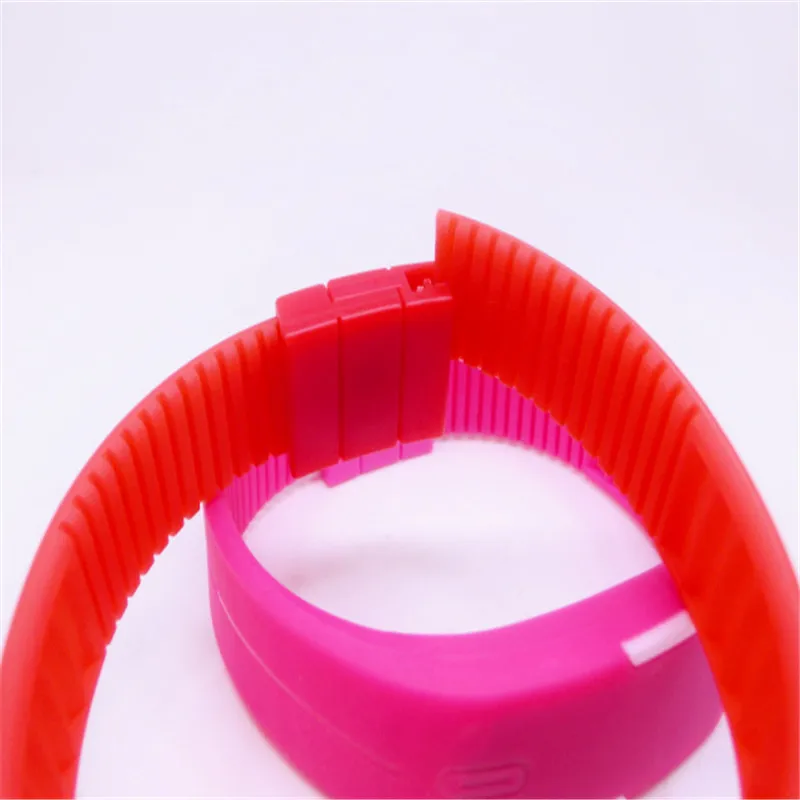 Children's Watch Women Men Unisex Sports Watches Ladies Clock Casual Fashion Bracelet Wristwatch Saat Hot Montre Femme
Children's Watch Women Men Unisex Sports Watches Ladies Clock Casual Fashion Bracelet Wristwatch Saat Hot Montre Femme