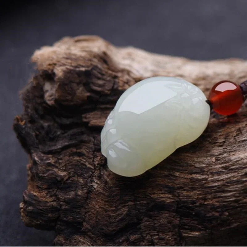 Female agate, chalcedony, little feet, baby, jade pendant, fine jewelry, jade pendant, Necklace Pendant
Female agate, chalcedony, little feet, baby, jade pendant, fine jewelry, jade pendant, Necklace Pendant
