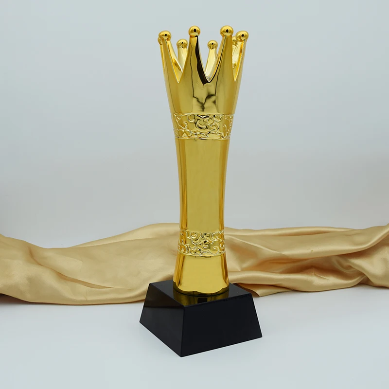 2016 Новинка Прибытие высокого Класс смолы Кубок-Корона специальная металлическая трофеи Творческий модель Сувениры логотип может индивиду...
2016 Новинка Прибытие высокого Класс смолы Кубок-Корона специальная металлическая трофеи Творческий модель Сувениры логотип может индивиду...