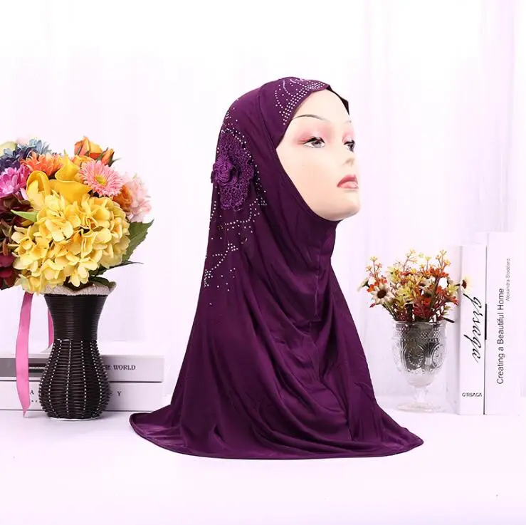 Muslim One-piece Instant Hijabs Sewing Embroidery Flower Pattern Diamond on Scarf for Women Hijab caps headscarf islamic Turban
Muslim One-piece Instant Hijabs Sewing Embroidery Flower Pattern Diamond on Scarf for Women Hijab caps headscarf islamic Turban