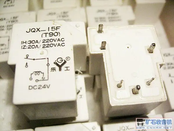Реле JQX-15F (T90) 24VDC T90-1C-6P