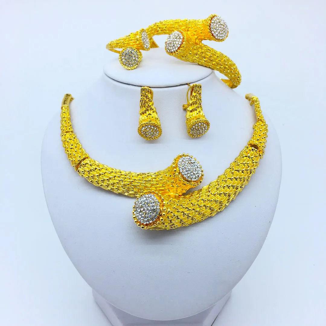 F&Y Jewelry Fashion Dubai Jewelry Sets 24 Gold Necklace Earrings Bangle Ring Charm Nigerian Bridal Jewelry Accessories 2019
F&Y Jewelry Fashion Dubai Jewelry Sets 24 Gold Necklace Earrings Bangle Ring Charm Nigerian Bridal Jewelry Accessories 2019