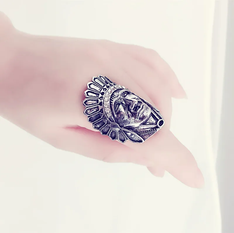 6pcs Staal soldaat Mens Indian man Overdreven Punk cool fashion vintage ring voor man Tribal chief sieraden Gratis verzending
6pcs Staal soldaat Mens Indian man Overdreven Punk cool fashion vintage ring voor man Tribal chief sieraden Gratis verzending