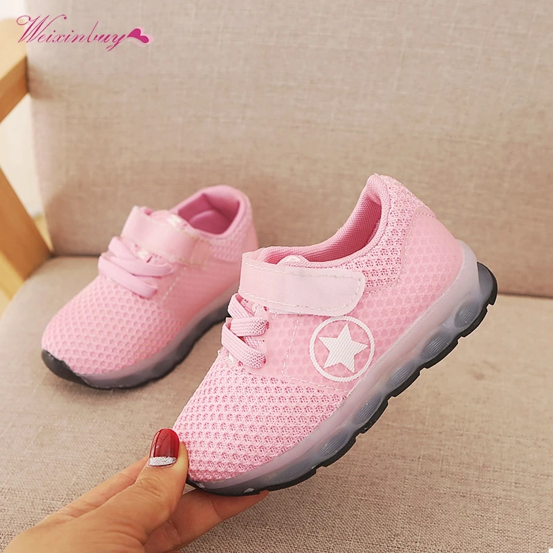 Autumn WEIXINBUY Children casual shoes for Boys and girls LED Breathable Mesh sneakers Hook&Loop Rubber Solid Shoes
Autumn WEIXINBUY Children casual shoes for Boys and girls LED Breathable Mesh sneakers Hook&Loop Rubber Solid Shoes