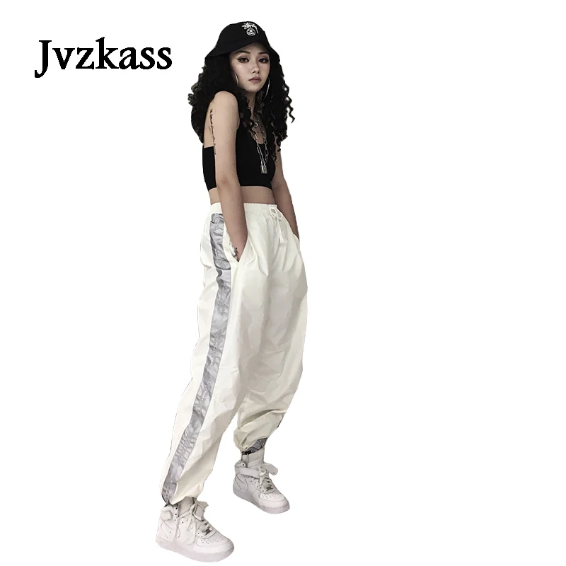 Jvzkass 2018 Europe and America striped string sports pants female 3M reflective tide brand hip hop street beats beam pants Z241
Jvzkass 2018 Europe and America striped string sports pants female 3M reflective tide brand hip hop street beats beam pants Z241