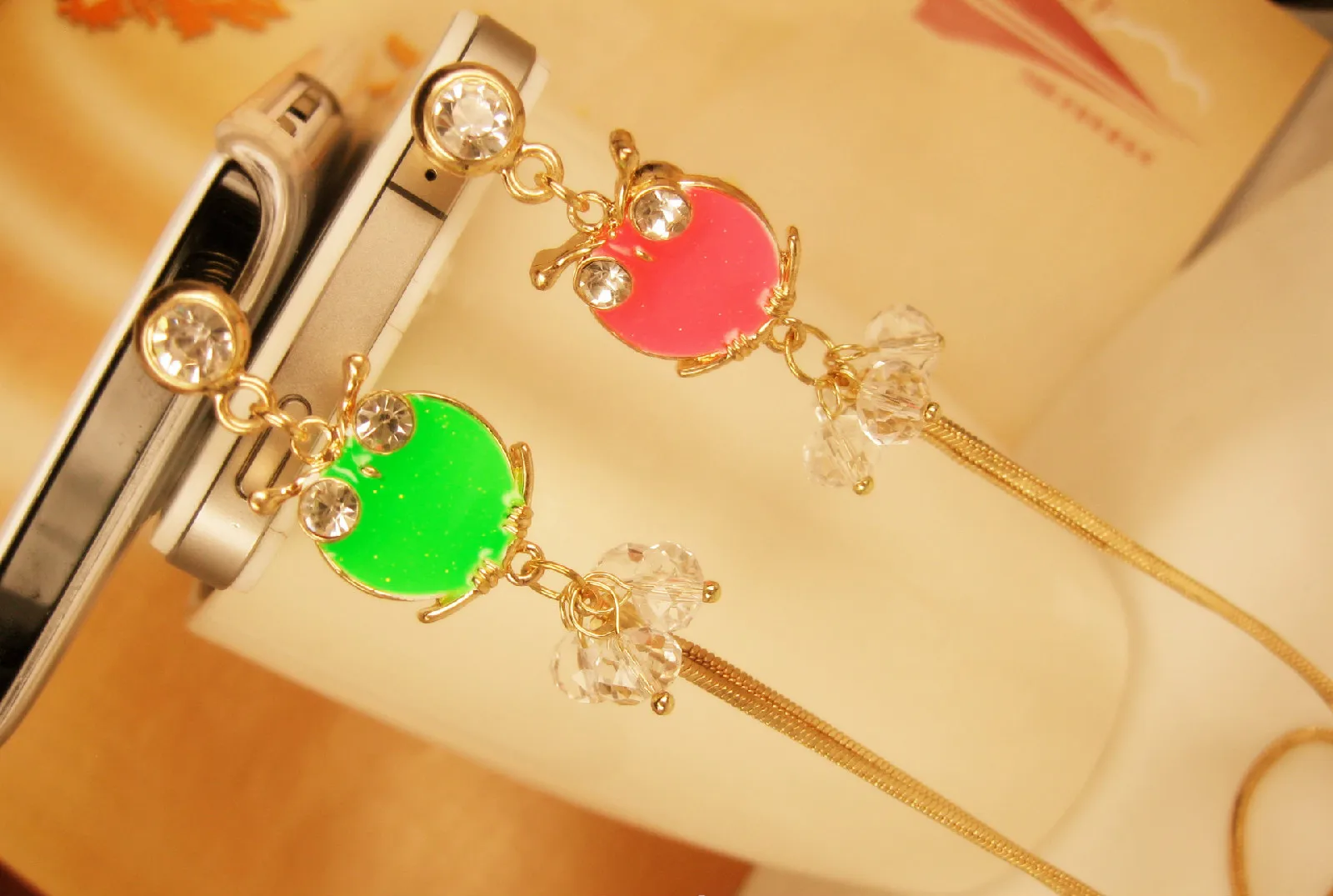 New Fashion Cute Double-sided Dripping Water Diamond Owl Long Chain of Mobile Phone Dust Plug Ear Plug Earphone Jack Plug
New Fashion Cute Double-sided Dripping Water Diamond Owl Long Chain of Mobile Phone Dust Plug Ear Plug Earphone Jack Plug