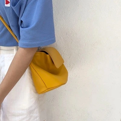 Hot New Messenger Bag Women Handbag Leather Brand Shoulder Messenger Bag Chains Pu Leather Ladies Shoulder Bag Women Casual
Hot New Messenger Bag Women Handbag Leather Brand Shoulder Messenger Bag Chains Pu Leather Ladies Shoulder Bag Women Casual