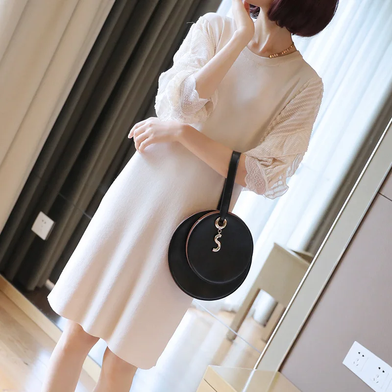 2019 spring and summer new women's long fashion lace spring short-sleeved loose large size knit dress
2019 spring and summer new women's long fashion lace spring short-sleeved loose large size knit dress