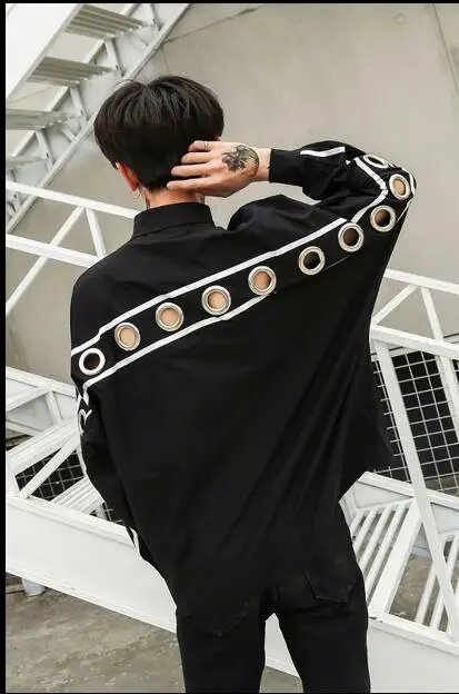 2018 Dark black personality iron ring decorative men's long-sleeve shirt hipster men's loose bat sleeve shirt M-XL
2018 Dark black personality iron ring decorative men's long-sleeve shirt hipster men's loose bat sleeve shirt M-XL