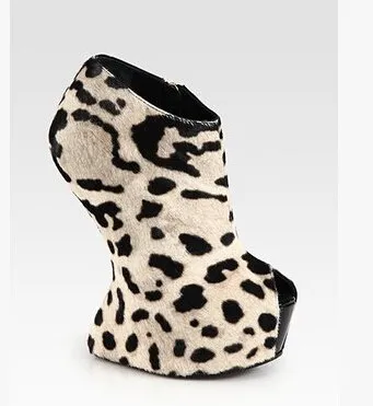 Fashion Women Platform Leopard Print Hoof Heel Side Zipper Short Boots Spring Summer Peep Toe Wedge Ankle Boots Free Shipping
Fashion Women Platform Leopard Print Hoof Heel Side Zipper Short Boots Spring Summer Peep Toe Wedge Ankle Boots Free Shipping
