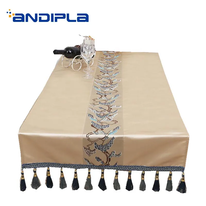 Luxurious Bed Flag Table Runner Living Room Dinner Table Mats Decoration Chinese Kung Fu Tea Set Accessories Mat Dust-proof Pads
Luxurious Bed Flag Table Runner Living Room Dinner Table Mats Decoration Chinese Kung Fu Tea Set Accessories Mat Dust-proof Pads