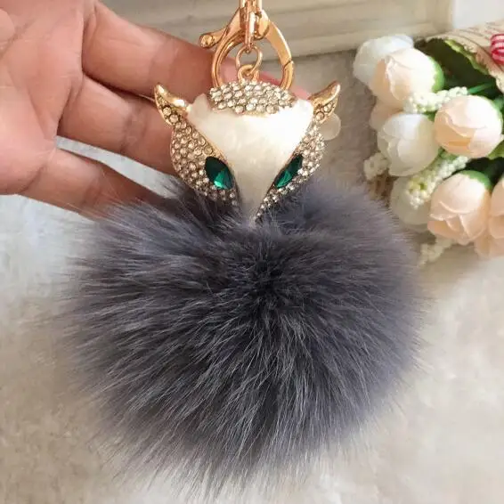 New Arrival Size 9CM Real Fox Fur pom pom keychain Fur Ball Bag Keychain Keyring Women Female Novelty Gifts Wholesale and Retail
New Arrival Size 9CM Real Fox Fur pom pom keychain Fur Ball Bag Keychain Keyring Women Female Novelty Gifts Wholesale and Retail